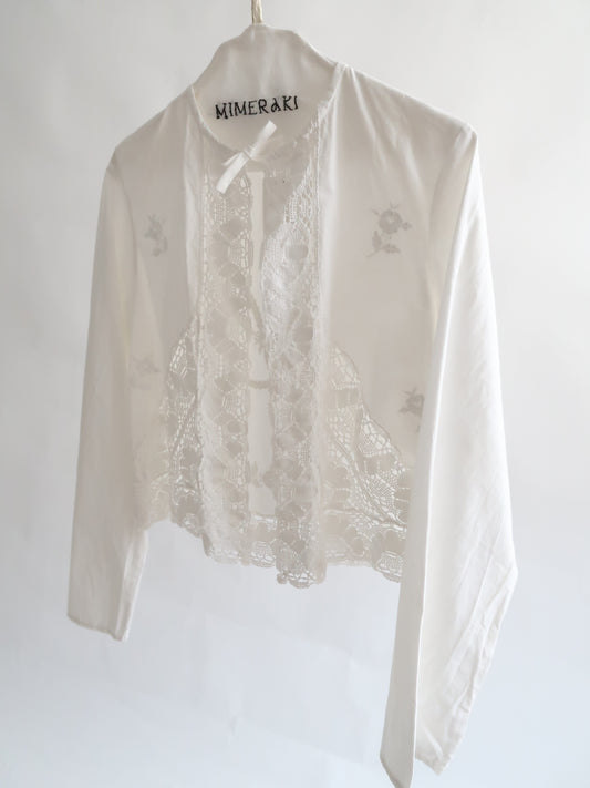 Vintage Fabric Blouse by Mimeraki