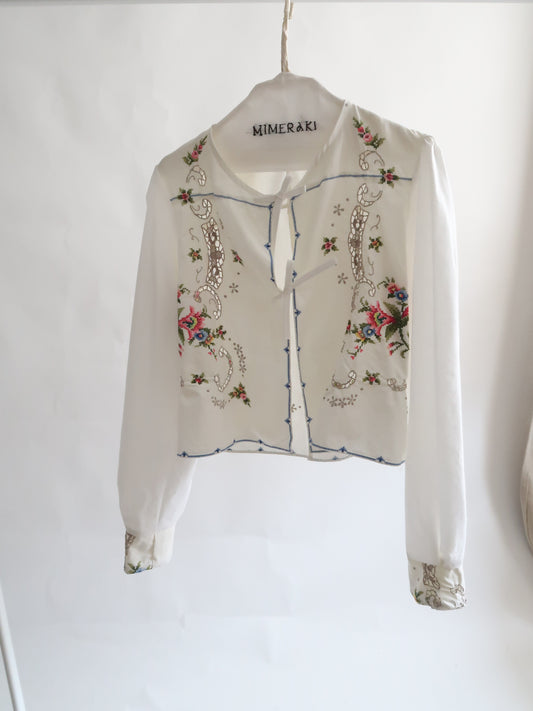 Vintage Fabric Blouse by Mimeraki